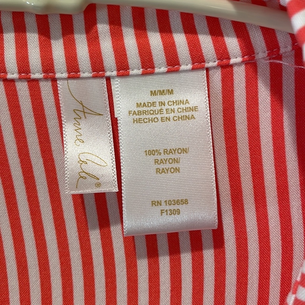 NWOT Anne Cole Button Down Shirt, Size M - Picture 7 of 8